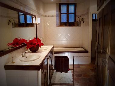 Bed and Breakfast in Teyran (H�rault) or holiday homes and vacation rentals