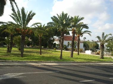 Park in front of the house 