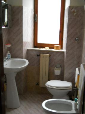 Holiday House in Borgo S.Antonio (Visso9 (Macerata) or holiday homes and vacation rentals