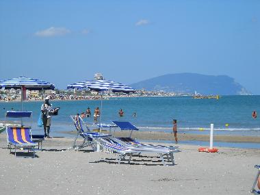 Holiday House in Borgo S.Antonio (Visso9 (Macerata) or holiday homes and vacation rentals