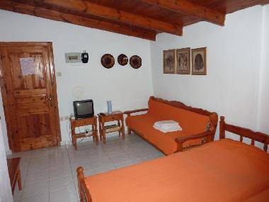 BEDROOM AREA - STUDIO 2