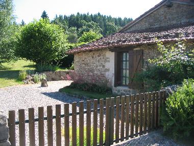 Holiday House in ST GERVAIS SOUS MEYMONT (Puy-de-D�me) or holiday homes and vacation rentals