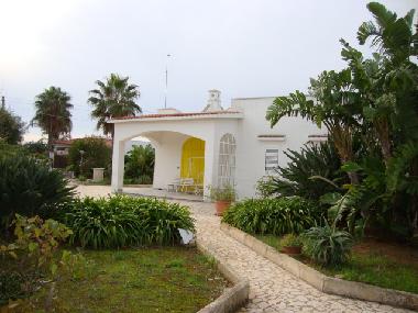 Villa in OSTUNI (Brindisi) or holiday homes and vacation rentals