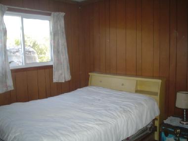 Bedroom 4 with double bed