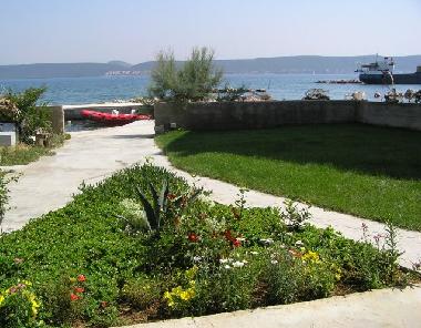 Holiday Apartment in Neviđane (Zadarska) or holiday homes and vacation rentals