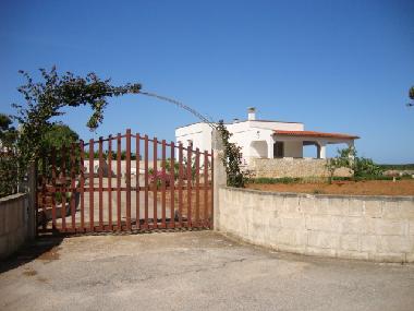 Villa in OSTUNI (Brindisi) or holiday homes and vacation rentals