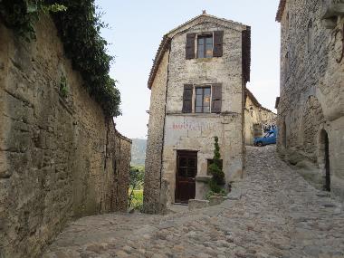 Holiday Apartment in Lacoste (Vaucluse) or holiday homes and vacation rentals