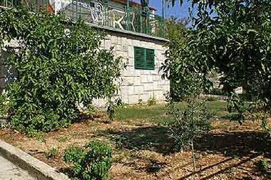 Holiday House in Omi (Splitsko-Dalmatinska) or holiday homes and vacation rentals