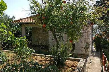 Holiday House in Omi (Splitsko-Dalmatinska) or holiday homes and vacation rentals