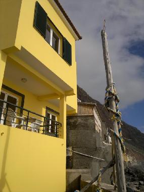 Holiday House in Pal Do Mar (Madeira) or holiday homes and vacation rentals