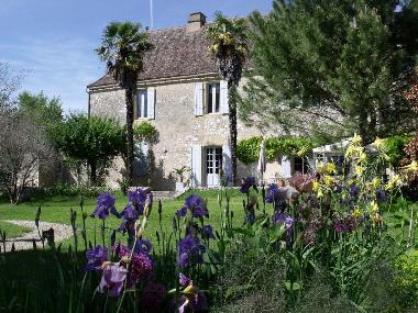 Holiday House in ST AUBIN DE LANQUAIS (Dordogne) or holiday homes and vacation rentals