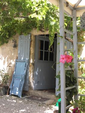 Holiday House in ST AUBIN DE LANQUAIS (Dordogne) or holiday homes and vacation rentals