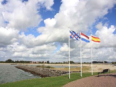Holiday House in Lemmer (Friesland) or holiday homes and vacation rentals