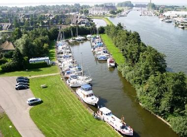 Holiday House in Lemmer (Friesland) or holiday homes and vacation rentals