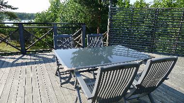 Terrace to the north