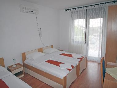 Bed and Breakfast in Starigrad-Paklenica (Zadarska) or holiday homes and vacation rentals