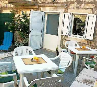 Holiday House in Orebic (Dubrovacko-Neretvanska) or holiday homes and vacation rentals