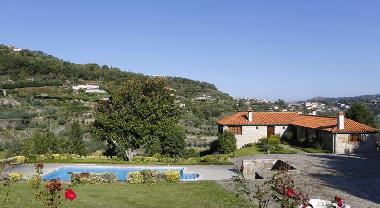 Holiday House in Paredes Viadores (Norte) or holiday homes and vacation rentals
