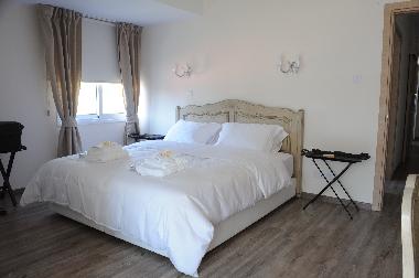 The Chateau room with king size bed 180x200