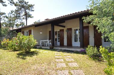 Villa in Lacanau Oc�an (Gironde) or holiday homes and vacation rentals