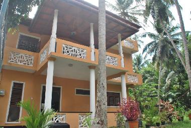 Holiday House in Hikkaduwa (Galle) or holiday homes and vacation rentals