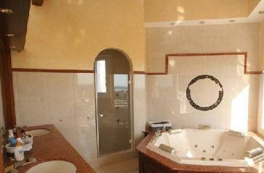 Bed and Breakfast in Sainte Maxime (Var) or holiday homes and vacation rentals