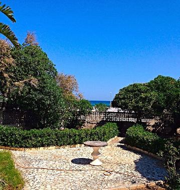 Holiday House in Villanova di Ostuni (Brindisi) or holiday homes and vacation rentals