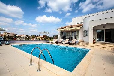 Holiday House in Svetvincenat (Istarska) or holiday homes and vacation rentals