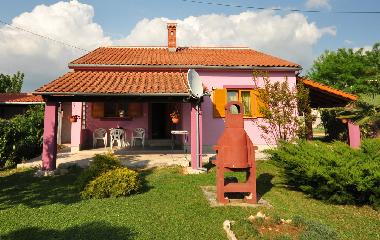 Holiday Apartment in FAANA (Istarska) or holiday homes and vacation rentals