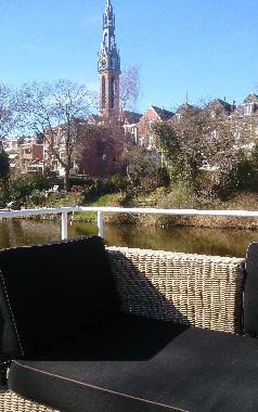 Loungebanks on the deck