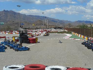 FEELING ADVENTUROUS!.. 2 MINUTES AWAY