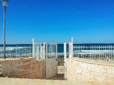 Gate to the sea