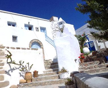 Holiday House in MILOS (Kyklades) or holiday homes and vacation rentals
