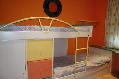 bedroom with tween beds