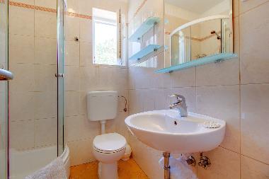 Holiday House in Martinscica (Primorsko-Goranska) or holiday homes and vacation rentals