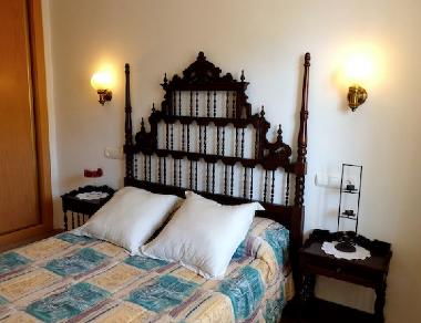 bedroom with double bed