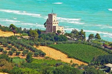 Holiday House in cepagatti (Pescara) or holiday homes and vacation rentals