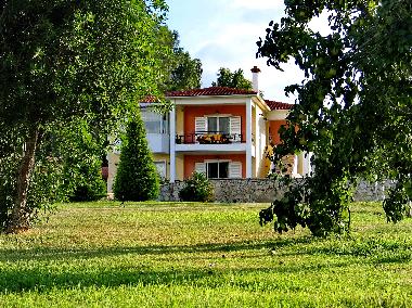 Villa in Pyrgos (Ileia) or holiday homes and vacation rentals