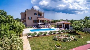 Holiday House in Stokovci (Istarska) or holiday homes and vacation rentals