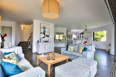 Holiday House in Cap Malheureux (Pereybere) or holiday homes and vacation rentals