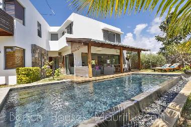 Holiday House in Cap Malheureux (Pereybere) or holiday homes and vacation rentals