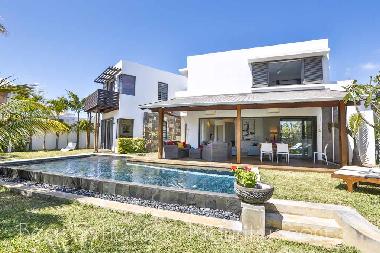 Holiday House in Cap Malheureux (Pereybere) or holiday homes and vacation rentals