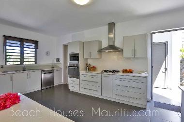 Holiday House in Cap Malheureux (Pereybere) or holiday homes and vacation rentals