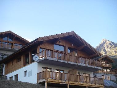 Chalet in lauchernalp (L�tschental-L�tschberg) or holiday homes and vacation rentals