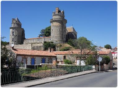 Holiday Apartment in Apremont (Vend�e) or holiday homes and vacation rentals