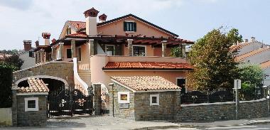 Villa in Izola (Izola) or holiday homes and vacation rentals