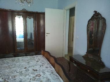 1 DOUBLE ROOM