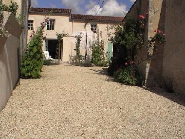 Holiday House in st jean de liversay (Charente-Maritime) or holiday homes and vacation rentals