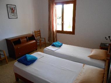One of the two double rooms of Apartment n. 3