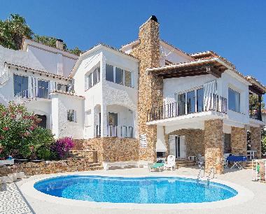 Villa in Lloret de Mar, Cala Canyelles (Girona) or holiday homes and vacation rentals